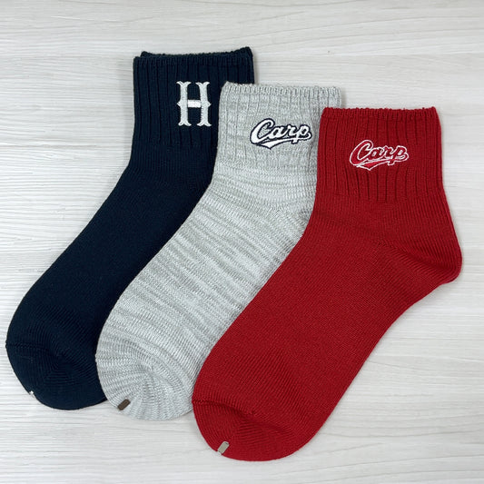 carp刺繍2025/カープソックス【広島限定】25~27cm(メンズ)