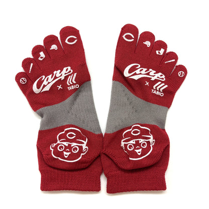 carp×TABIO／2024カープ滑り止め五本指ソックス【広島本通り店限定】23～25cm