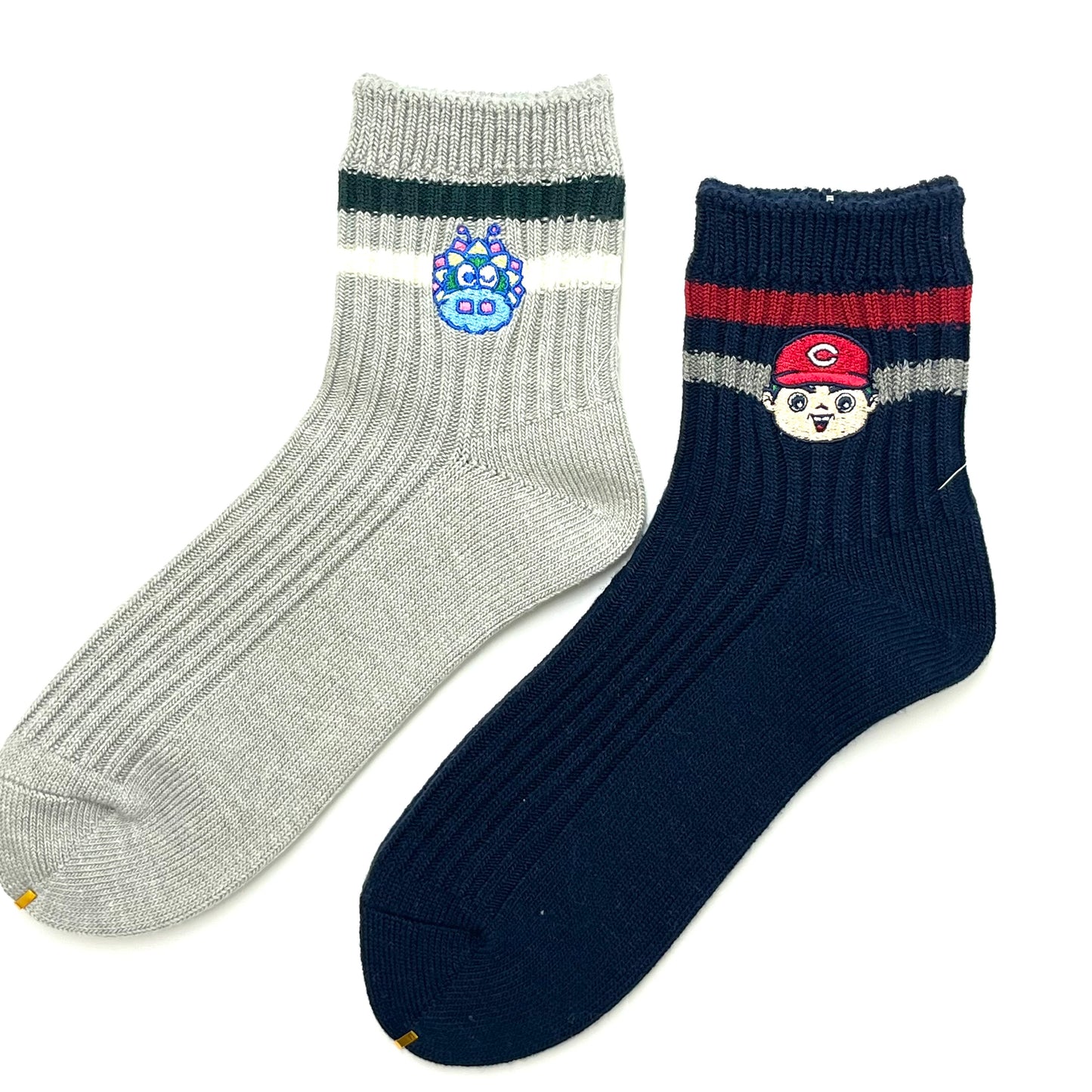 キャラクター刺繍2026／カープソックス【広島限定】22.5～24.5cm（レディース）