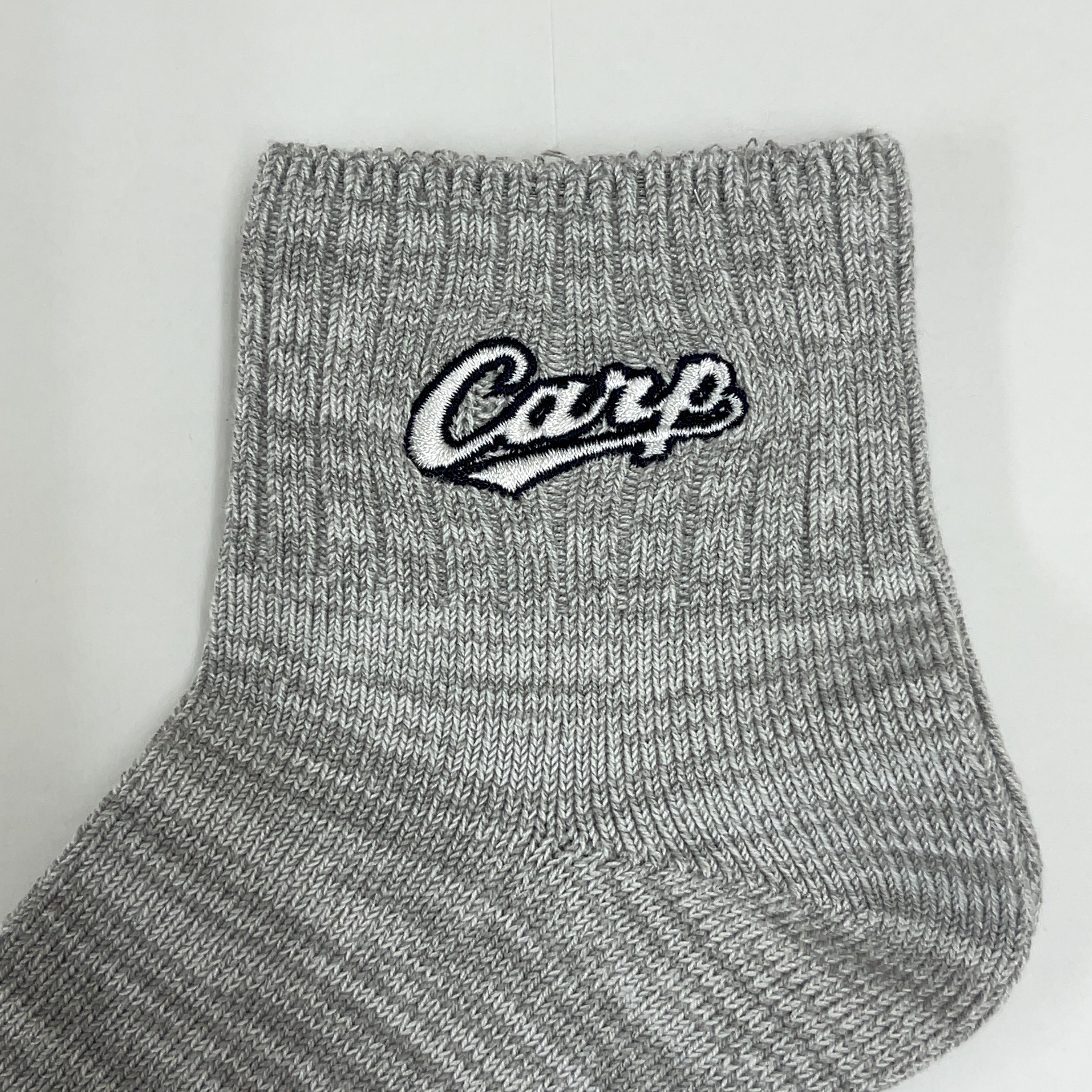 carp刺繍2025／カープソックス【広島限定】25~27cm（メンズ