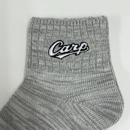 carp刺繍2025／カープソックス【広島限定】25~27cm（メンズ）