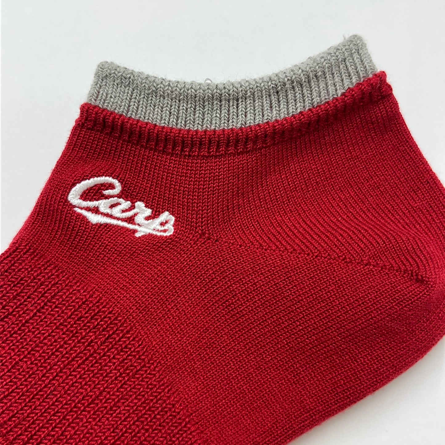 carp刺繍2026／2枚重ね風くるぶし丈【広島限定】22.5~24.5cm（レディース）