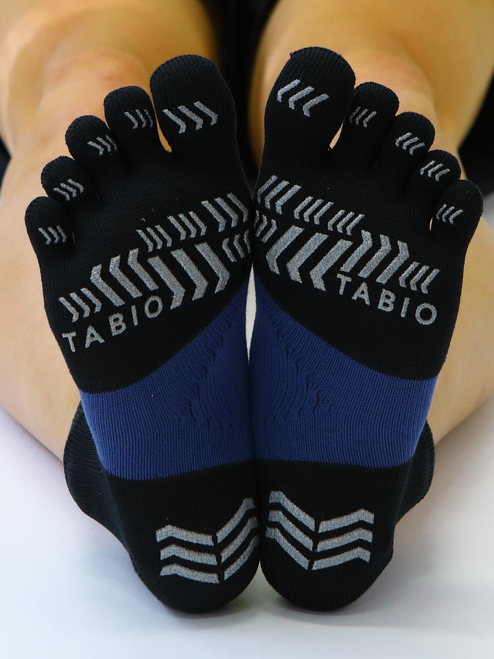最新 TABIO/レーシングラン五本指ソックス/25～27cm – 靴下屋広島本 Socks
